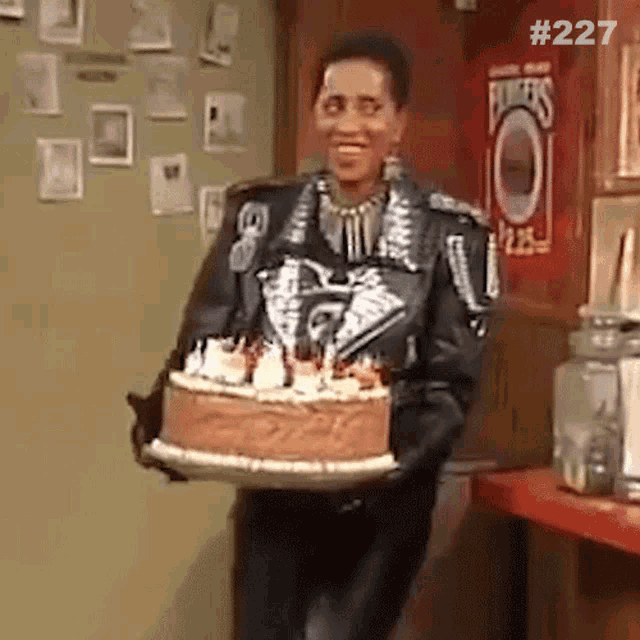 Here Comes Your Cake Rose Lee Holloway GIF - Here Comes Your Cake Rose Lee Holloway 227 GIFs