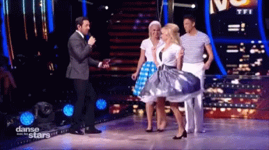 Combal Dals GIF - Combal Dals Pamela Anderson GIFs