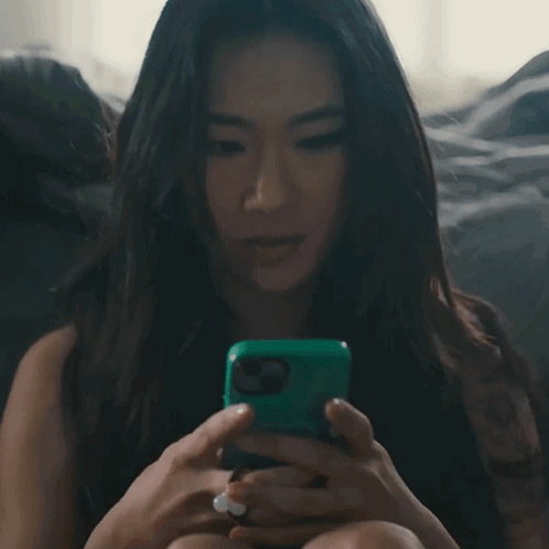 Texting Katy GIF - Texting Katy Olivia Liang GIFs