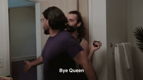 Bye Queen Bye GIF - Bye Queen Bye Passing GIFs
