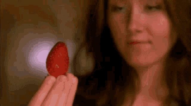 Kaylee Strawberry GIF - Kaylee Strawberry Firefly GIFs