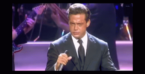 Luis Miguel Mexican Singer GIF - Luis Miguel Mexican Singer Singing GIFs