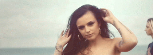 Cher Lloyd None Of My Business GIF - Cher Lloyd None Of My Business Nomb GIFs
