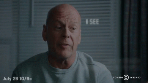 I See Future Heart Blockage People Notices GIF - I See Future Heart Blockage People Notices Bruce Willis GIFs