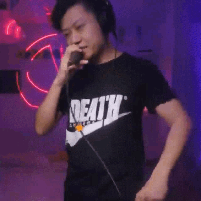 Dancing Stanley Li GIF - Dancing Stanley Li Dj Ravine GIFs