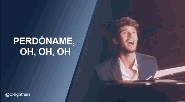 a man singing in spanish with the words porque en tus planes no estaba olvidarme