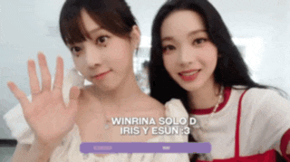 two girls are standing next to each other and the words winrina solo d iris y esun 3 are visible