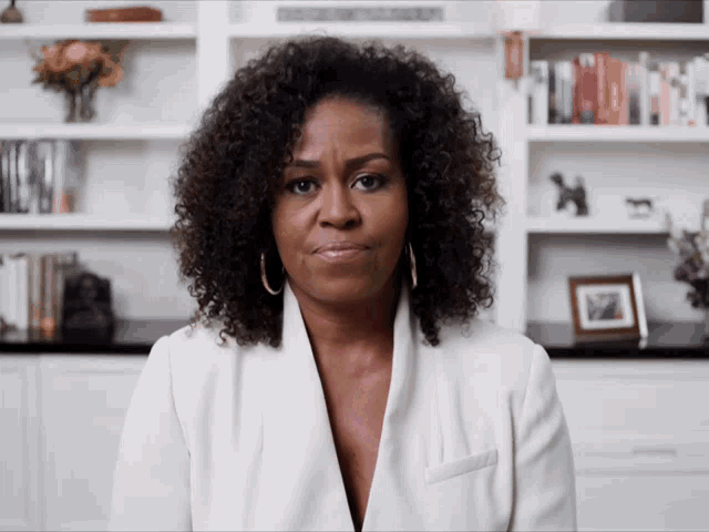 Michelle Obama Natural Curls GIF - Michelle Obama Natural Curls First Lady GIFs