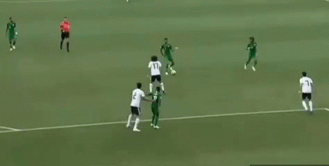 ضربة جزاء منتخب مصر السعودية مباراة كاس العالم 2018 GIF - Second Penalty Egypt National Team Egypt Saudi Match GIFs