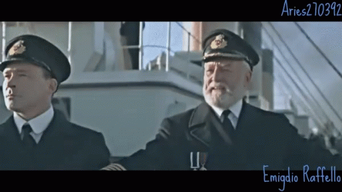 Gonfievele Titanic GIF - Gonfievele Titanic Captain GIFs