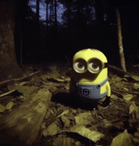 Minion Stare Meme - Minion Stare Scary - Descubrir y compartir GIFs