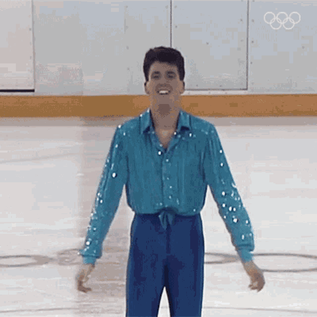 Take A Bow Brian Orser GIF - Take A Bow Brian Orser International Olympic Committee250days GIFs