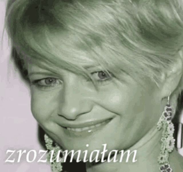 a picture of a woman with the words zrozumiatam on the bottom right