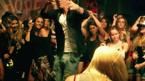 Partying Justin Bieber GIF - Partying Justin Bieber Dancing GIFs