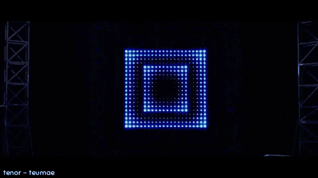 a blue screen with purple diamonds on it and the words tenor teumae below it