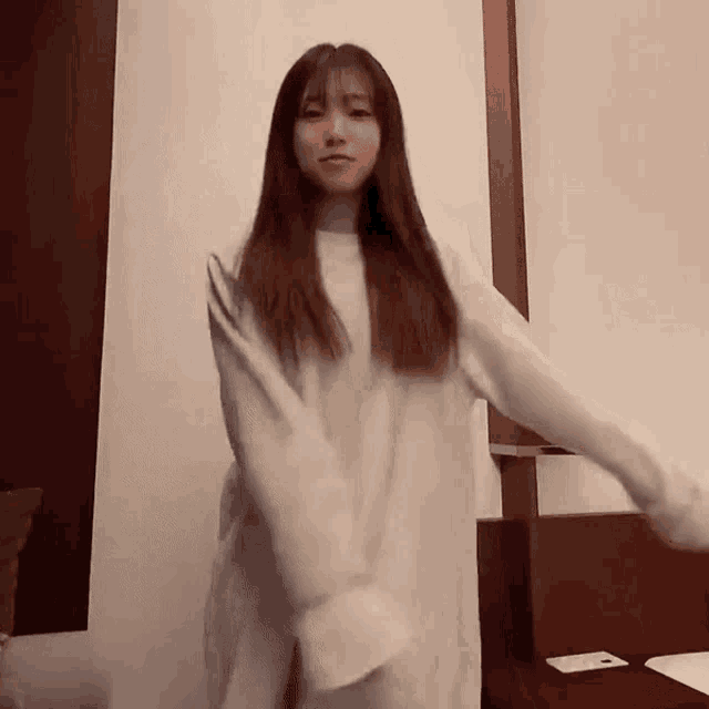 Dancing Nako GIF - Dancing Nako Yabuki GIFs