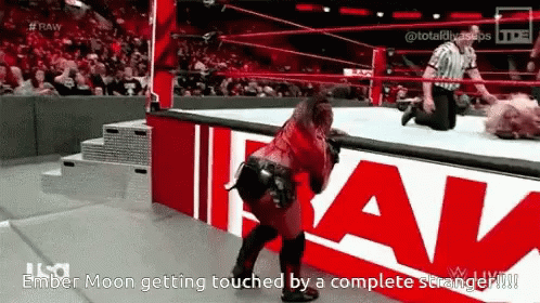 Ember Moon Other Wwe Superstars GIF - Ember Moon Other Wwe Superstars GIFs