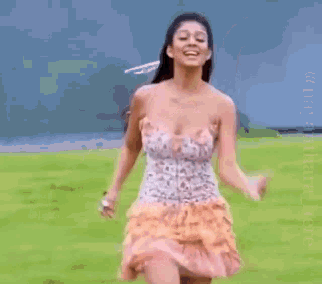 Nayanthara Dancing Boobs GIF - Nayanthara Dancing Boobs GIFs