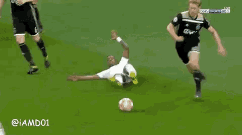 a soccer game is being broadcast live on bein sports hd
