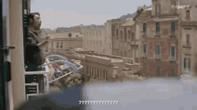 Funicolare Senza Corrente The Jackal GIF