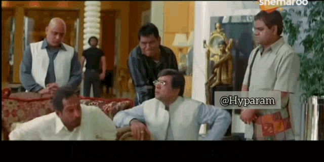 Bhagwan Ka Diya Sab Kuch Hai Welcome Movie GIF - Bhagwan Ka Diya Sab Kuch Hai Welcome Movie Nana Patekar Memes GIFs