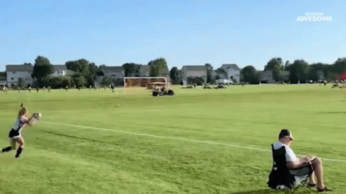 Throwing The Ball People Are Awesome GIF - Throwing The Ball People Are Awesome Throw GIFs