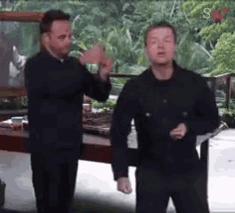 Ant And Dec Measuring GIF - Ant And Dec Measuring Hosting GIFs