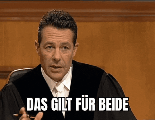 a man in a judge 's robe with the words das gilt fur beide above him