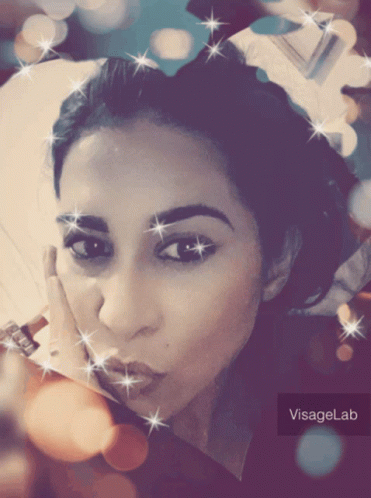 Selfie Pretty GIF - Selfie Pretty Visage Lab GIFs