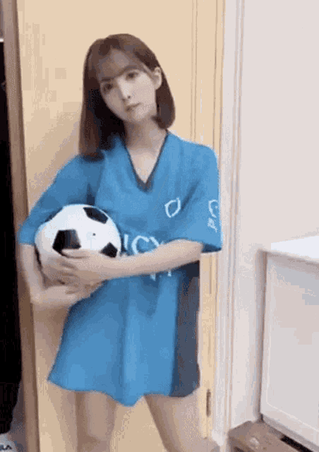 Yua Mikami Mikami Yua GIF - Yua Mikami Mikami Yua Soccer Ball GIFs