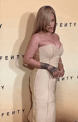 Rihanna Robyn Fenty GIF - Rihanna Robyn Fenty Fenty Beauty GIFs