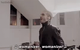 Bill Kaulitz Womanizer GIF - Bill Kaulitz Womanizer Singing GIFs