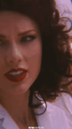Wildest Dreams Taylor Swift GIF - Wildest Dreams Taylor Swift Nothing To See Here GIFs