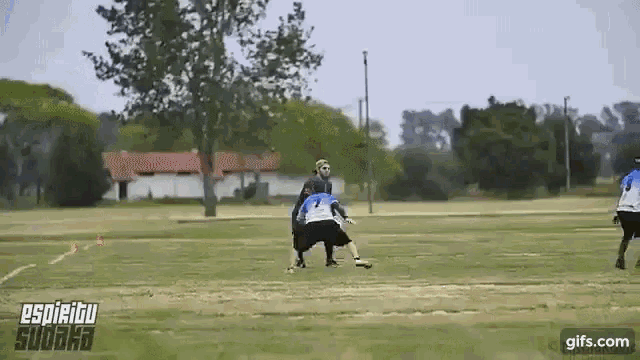 Ultimate Frisbee Layout Defense GIF - Ultimate Frisbee Layout Defense Frisbee GIFs