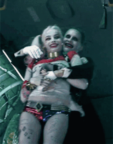 Harley Quinn Joker GIF - Harley Quinn Joker Hugging GIFs