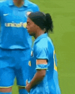 Ronaldinho Y Henry GIF - Ronaldinho Y Henry Football God GIFs