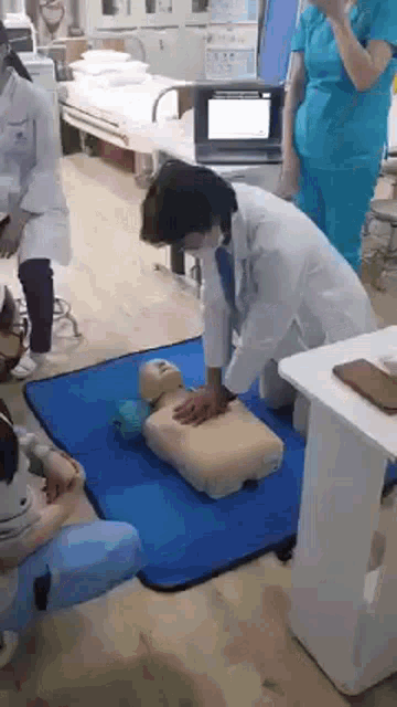 Doctor Slap Dummy While Doing Cpr GIF - Doctor Slap Dummy While Doing Cpr GIFs