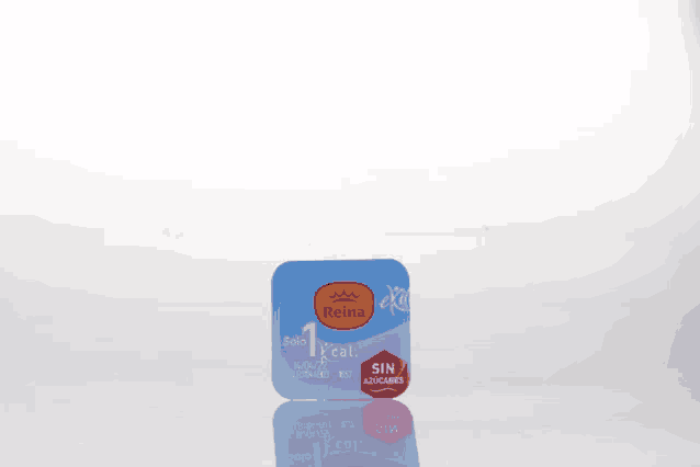 a small packet of reina solo 1 cal