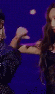 Hwasa Mamamoo Hyejin GIF - Hwasa Mamamoo Hyejin Dancing GIFs