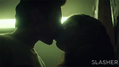 Kissing Theo GIF - Kissing Theo Liv GIFs