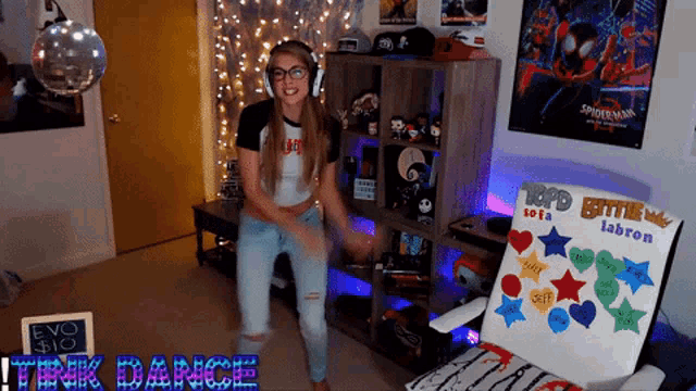 Tink Tv Dance GIF - Tink Tv Dance Dance Moves GIFs