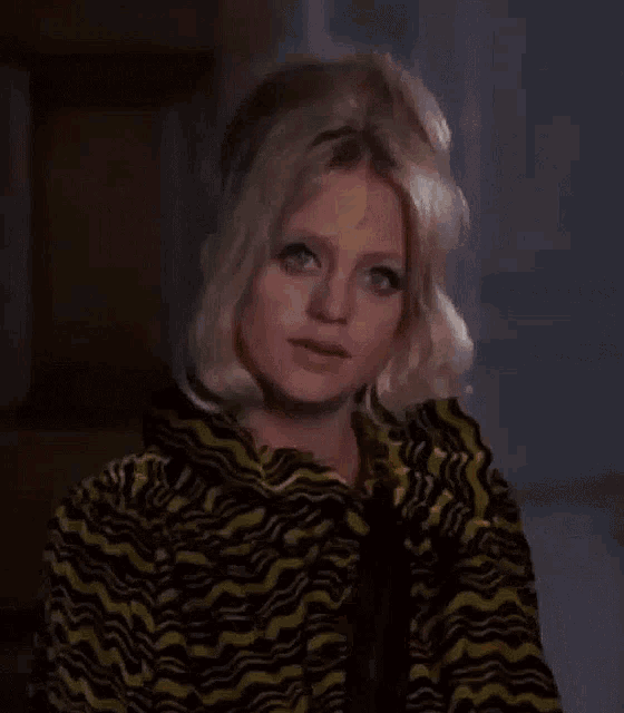Goldie Hawn Theres A Girl In My Soup GIF - Goldie Hawn Goldie Theres A Girl In My Soup GIFs