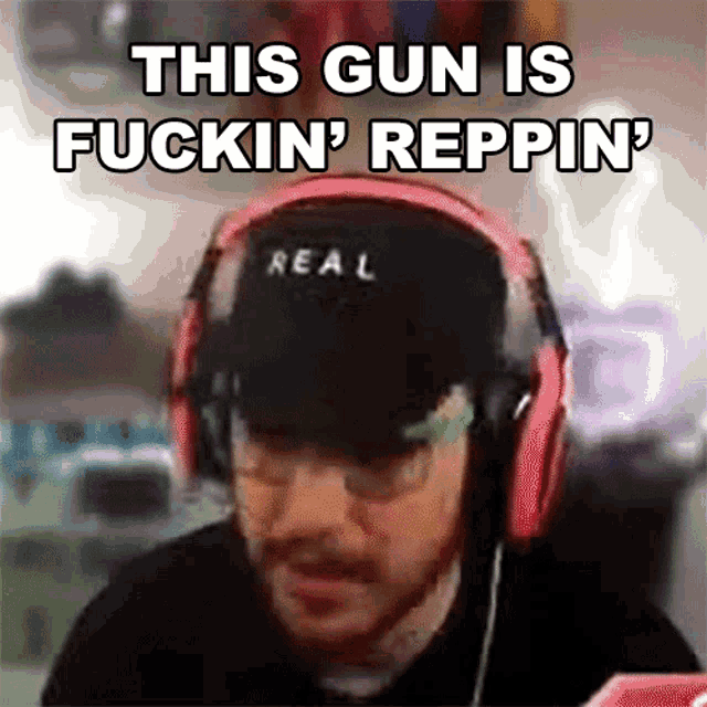 This Gun Is Fuckin Reppin Jaredfps GIF - This Gun Is Fuckin Reppin Jaredfps This Gun Is So Cool GIFs