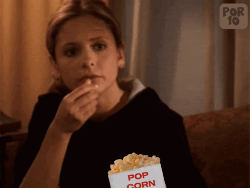 Popcorn Buffy The Vampire Slayer GIF - Popcorn Buffy The Vampire Slayer Eat Popcorn GIFs