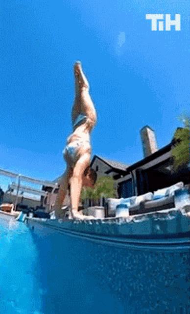 Handstand This Is Happening GIF - Handstand This Is Happening Dive GIFs