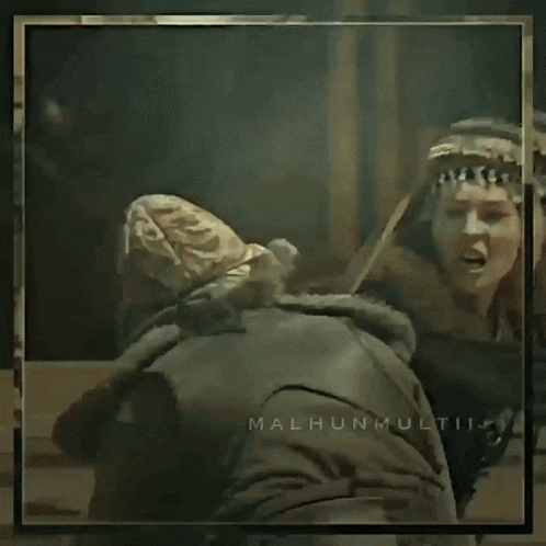 a picture of a woman with the name malhunmultii on the bottom right