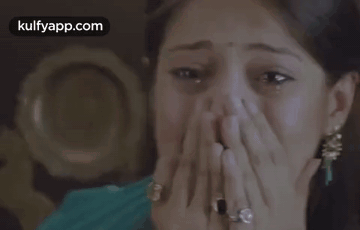 Crying.Gif GIF - Crying Mayamohini Lakshmi Rai GIFs