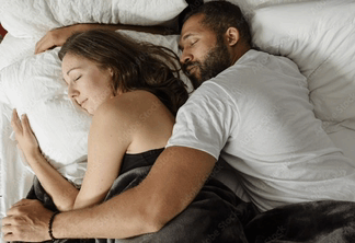 Couple Sleeping Couple Sleeping Position GIF - Couple Sleeping Couple Sleeping Position Sleeping Couple GIFs