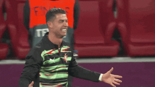 cristiano-ronaldo-cristiano.gif