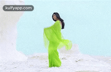 Bollywood2.Gif GIF - Bollywood2 Priyanka Chopra Ranveer Singh GIFs